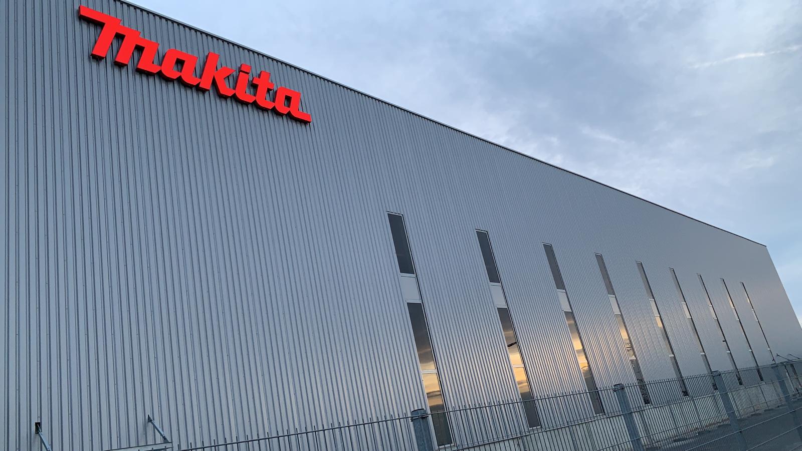 MAKITA